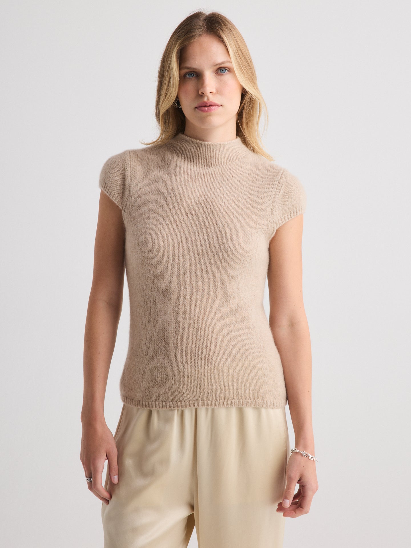 Women's Short Sleeve Cashmere Mock Neck Tee In Multiple Color I