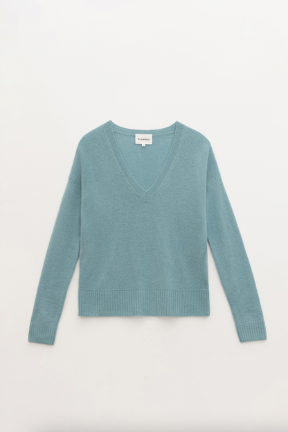 IMAN V-NECK SWEATER