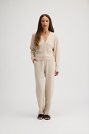 Women's cashmere knit ribbed cardigan in Oatmeal