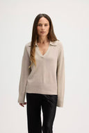 Women's V neck sweater in Taupe