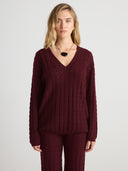Women's 100% Cashmere V-Neck Sweater in Burgundy I Front View