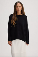 Women's Oversized Cotton Cashmere Sweater in Black I Front View